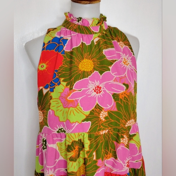 TIERED FLORAL TENT DRESS - Picture 4 of 8